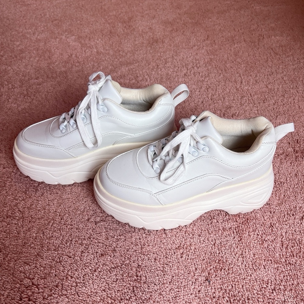Jennie striker white chunky bubble trainers